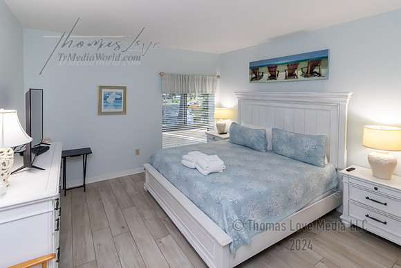 462 Captains Walk-11