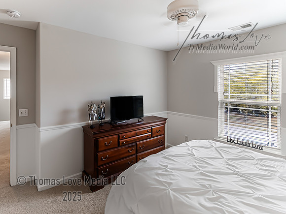 9W6A1227-Edit