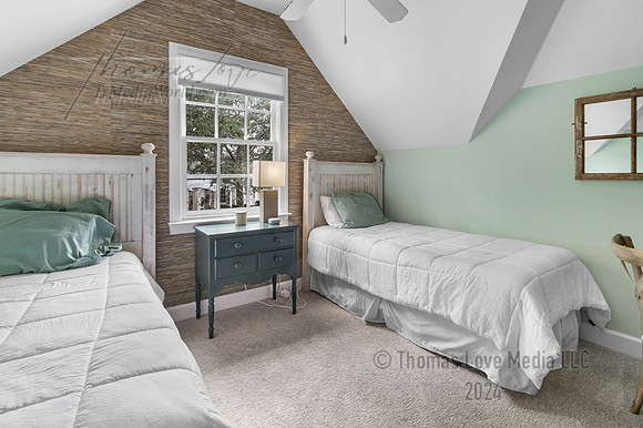 20E Cottage-44