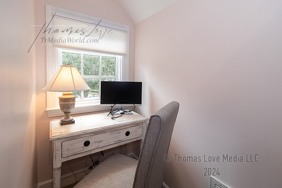20E Cottage-64