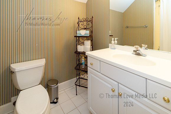 20E Cottage-57